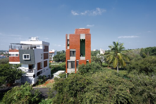 The Turahalli House / ShoulderTap