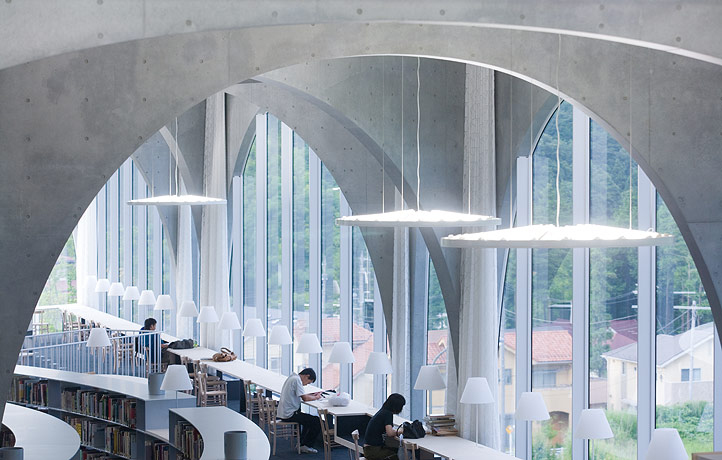 Biblioteca da Universidade de Arte de Tama / Toyo Ito por Iwan Baan - Imagem 11 de 26