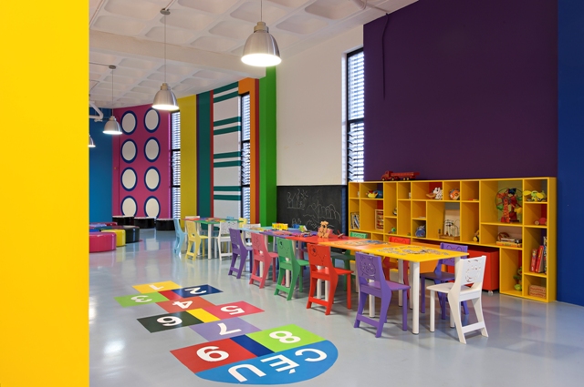 Espaço de Recreação Infanto-juvenil / David Guerra | ArchDaily Brasil
