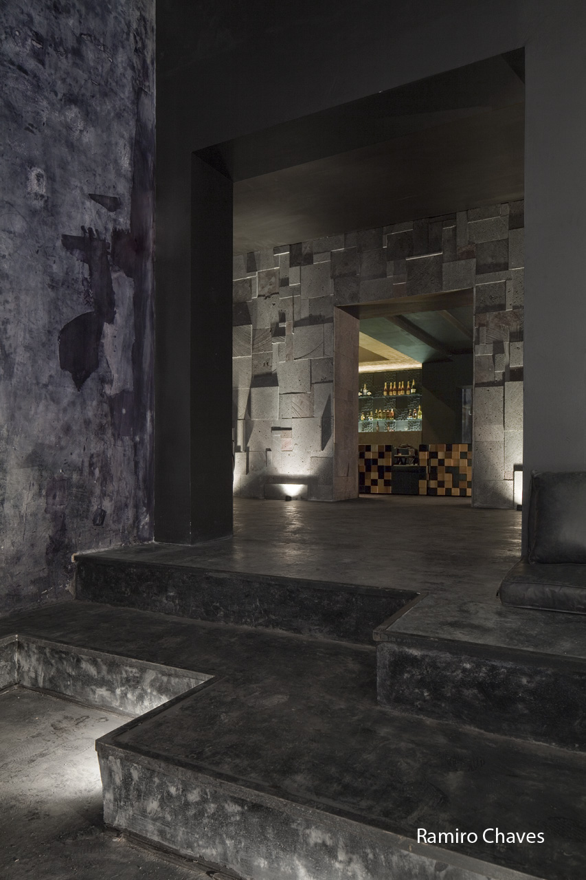 M.N.ROY Club / Emmanuel Picault e Ludwig Godefroy - Imagem 1 de 27