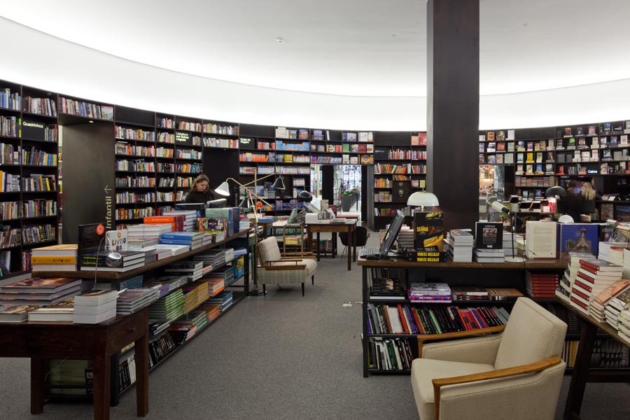 Livraria da Vila (Pátio Higienópolis) / Isay Weinfeld | ArchDaily Brasil