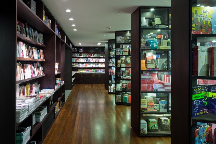 Livraria da Vila (Pátio Higienópolis) / Isay Weinfeld | ArchDaily Brasil