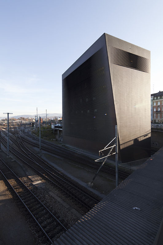 Signal Box / Herzog & de Meuron - Imagem 5 de 8