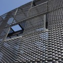 Centro de Recepção de Visitantes em Atapuerca / <a href= Cortesía de Mata y asociados