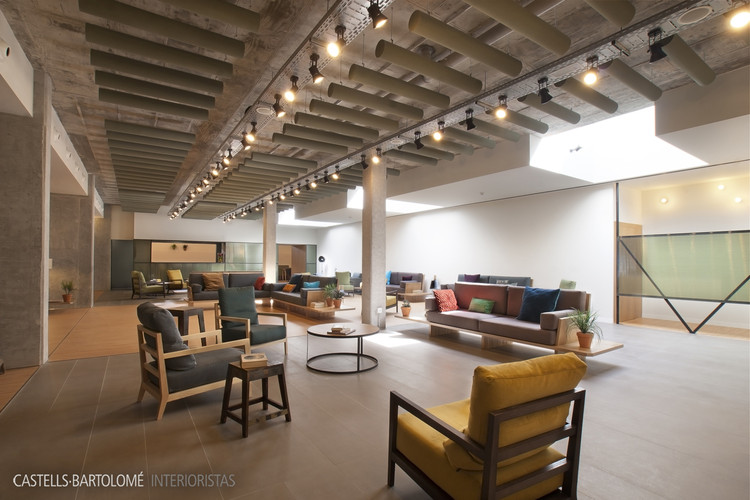 Residential Center Cugat Natura - Table, Sofa, Shelving, Chair, Beam