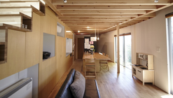 Casa em Setagaya / SKAL + OUVI