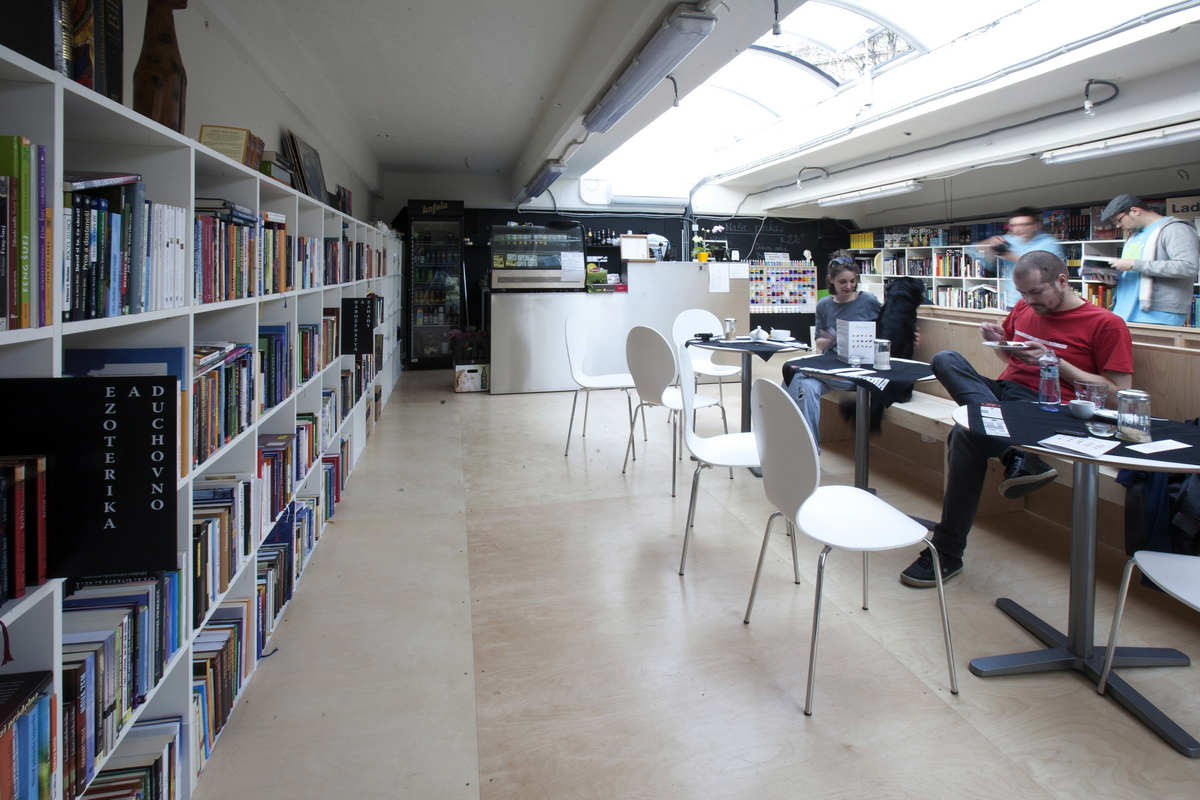 Gallery of And Coffee Bar / Plural + Totalstudio 12