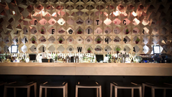 Soul Box bar restaurant / a01 Architects