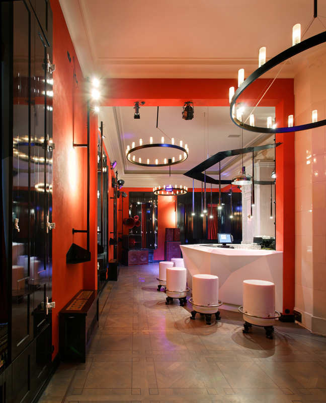 Gallery of Bar-Studio Kluchi / Peter Kostelov + Alexey Rozenberg ...