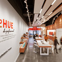 dpHUE Concept Store / Julie Snow Architects - Image 5 of 9