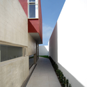 Ph4 House / T38 Studio + Pablo Casals-Aguirre - Houses, Facade, Handrail