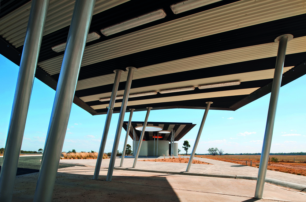Gallery of Calder Woodburn Rest Area / BKK Architects 2