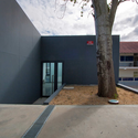 Veterinary Clinic / Posto 9 - Veterinary Clinic, Courtyard, Facade