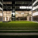 Escada Headquarters / Carbondale - Offices Interiors, Courtyard, Facade