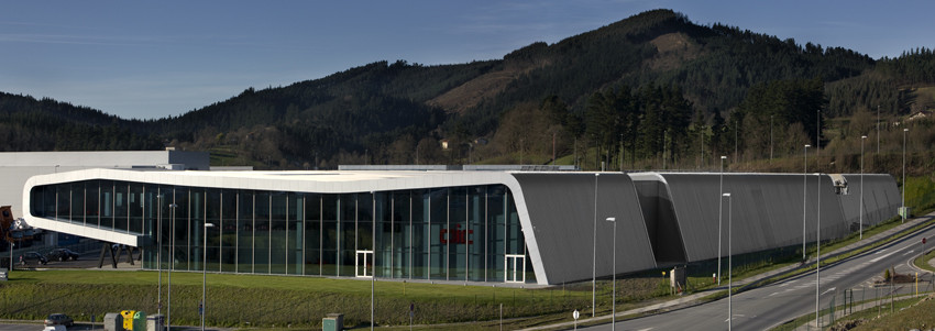 Gallery of Automotive Intelligence Center / ACXT - 19