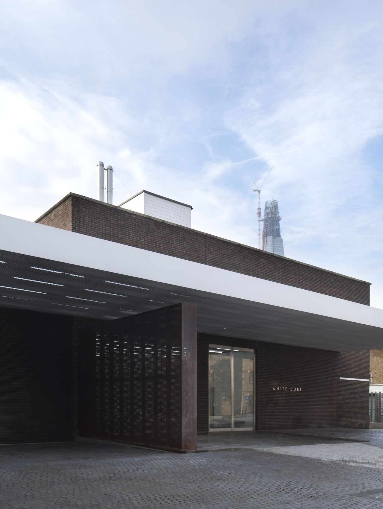 Galería de Cubo blanco de Bermondsey / Casper Mueller Kneer Architects - 6