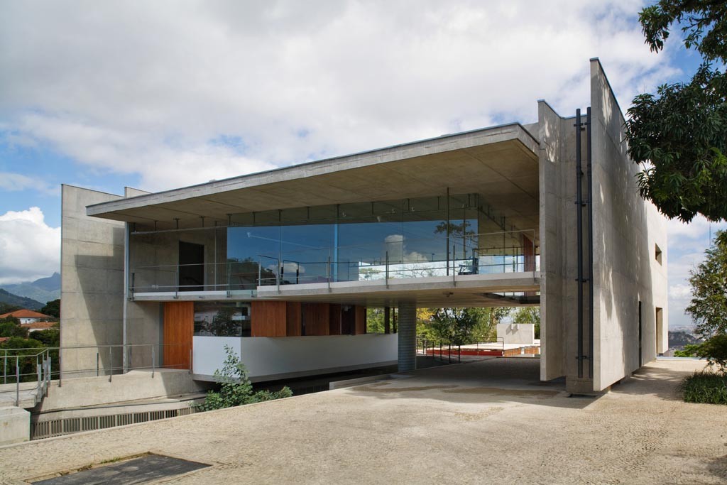 House in Santa Teresa / SPBR Arquitetos, © Nelson Kon
