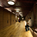 Woodwalk / Vir.Mueller Architects - 零售建筑