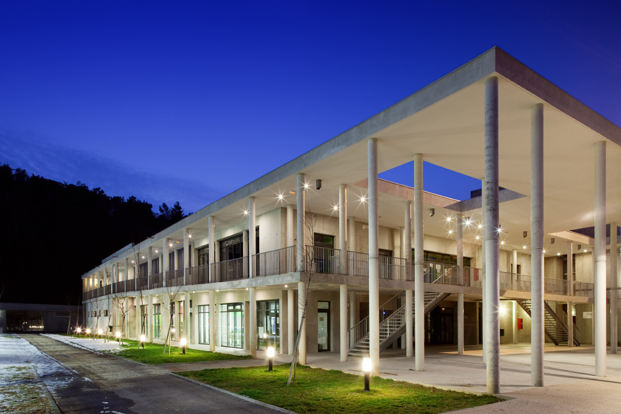 Gallery of Albert Einstein School / N+B Architectes 4