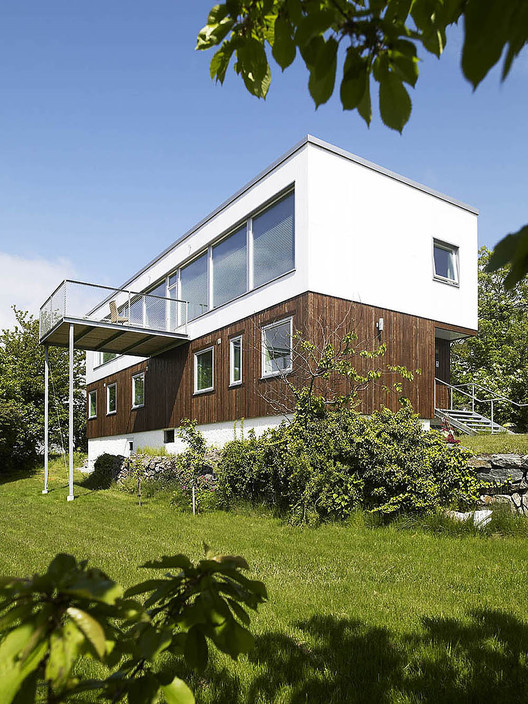 Plastic House / Unit Arkitektur AB - Windows, Facade, Garden