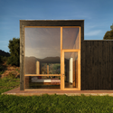 La Campana House / Alejandro Dumay + Francisco Vergara A. - Houses, Garden, Facade, Door, Arch