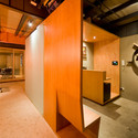 RI Offices / Arquitectura X - Offices Interiors, Beam, Facade, Column, Lighting