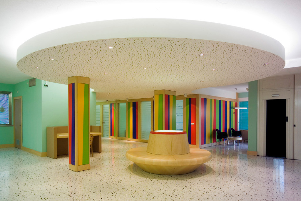 Bank in Donoratico / Massimo Mariani