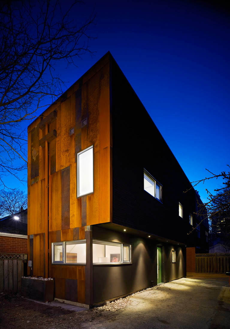 40_R Laneway House / superkül inc