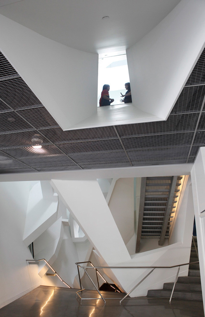 Gallery of Cahill Center for Astronomy and Astrophysics / Morphosis ...