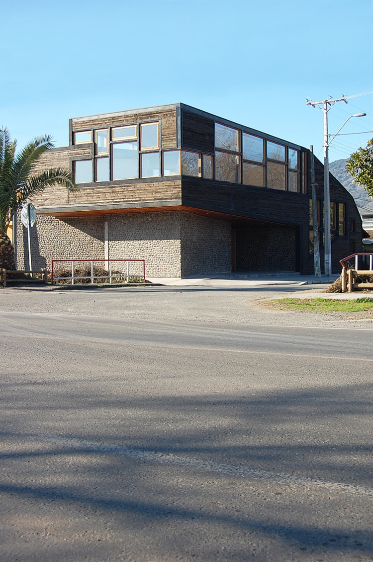 Biblioteca Pública, © Mauricio Sole Vaccarezza