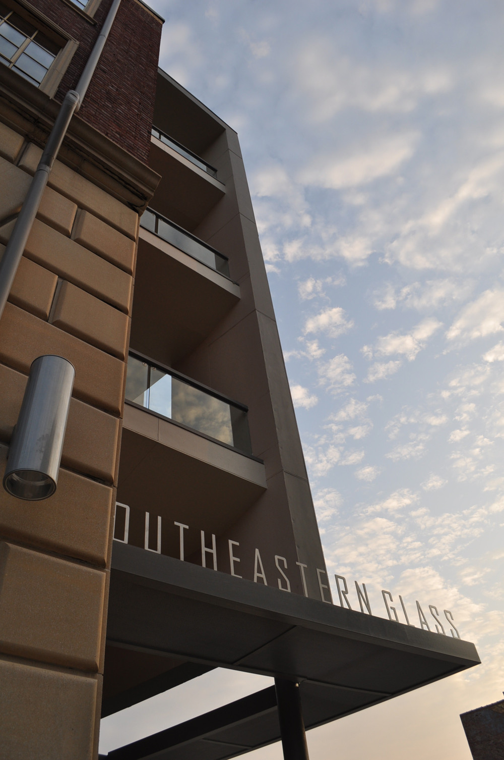 Gallery of Southeastern Glass Building / Sanders Pace Architecture 4