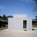 Silent house / Takao Shiotsuka Atelier - Houses, Facade, Door
