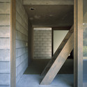 Silent house / Takao Shiotsuka Atelier - Houses, Facade, Beam, Stairs, Door