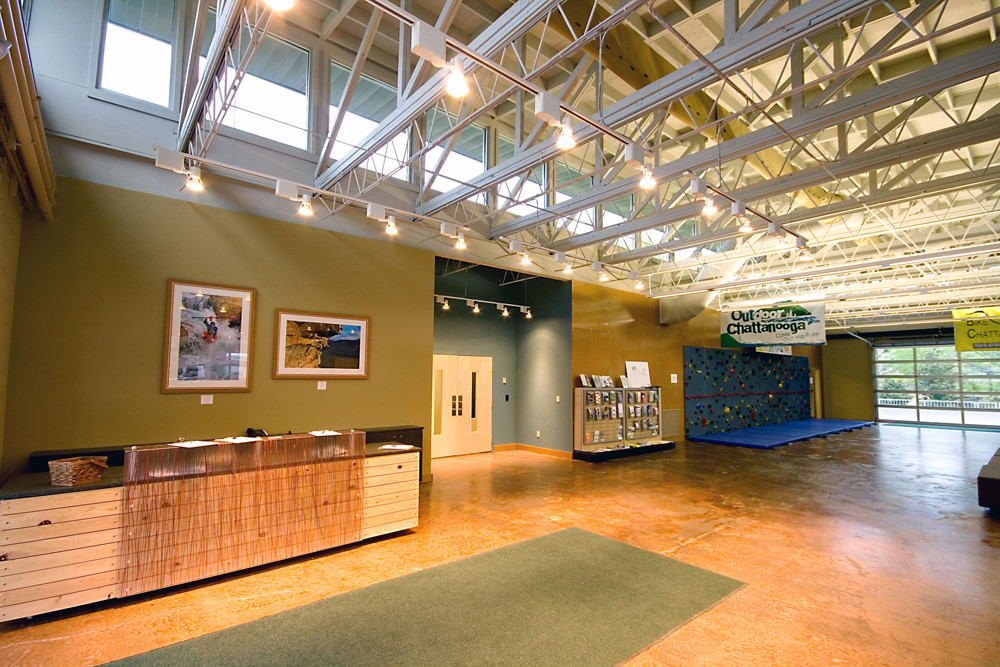 Gallery of Outdoor Chattanooga Center / Artech 11