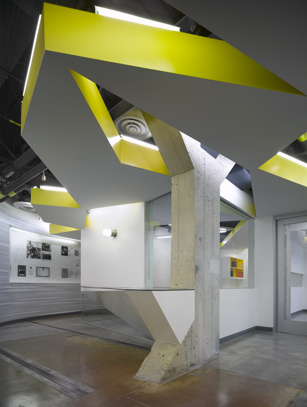 Gallery of Graduate Aerospace Laboratories / John Friedman Alice Kimm ...