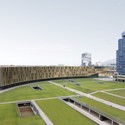 Gallery of Cruz del Sur Building / Izquierdo Lehmann - 1