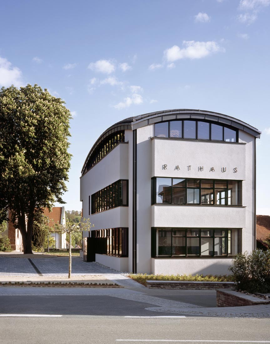 Gallery of Rathaus in Rosenberg / Ecker Architekten - 5
