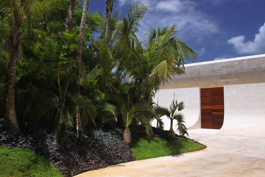 Gallery of House in Casa de Campo / A-cero - 14
