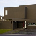 The Black House / Andres Remy Arquitectos - 独立住宅
