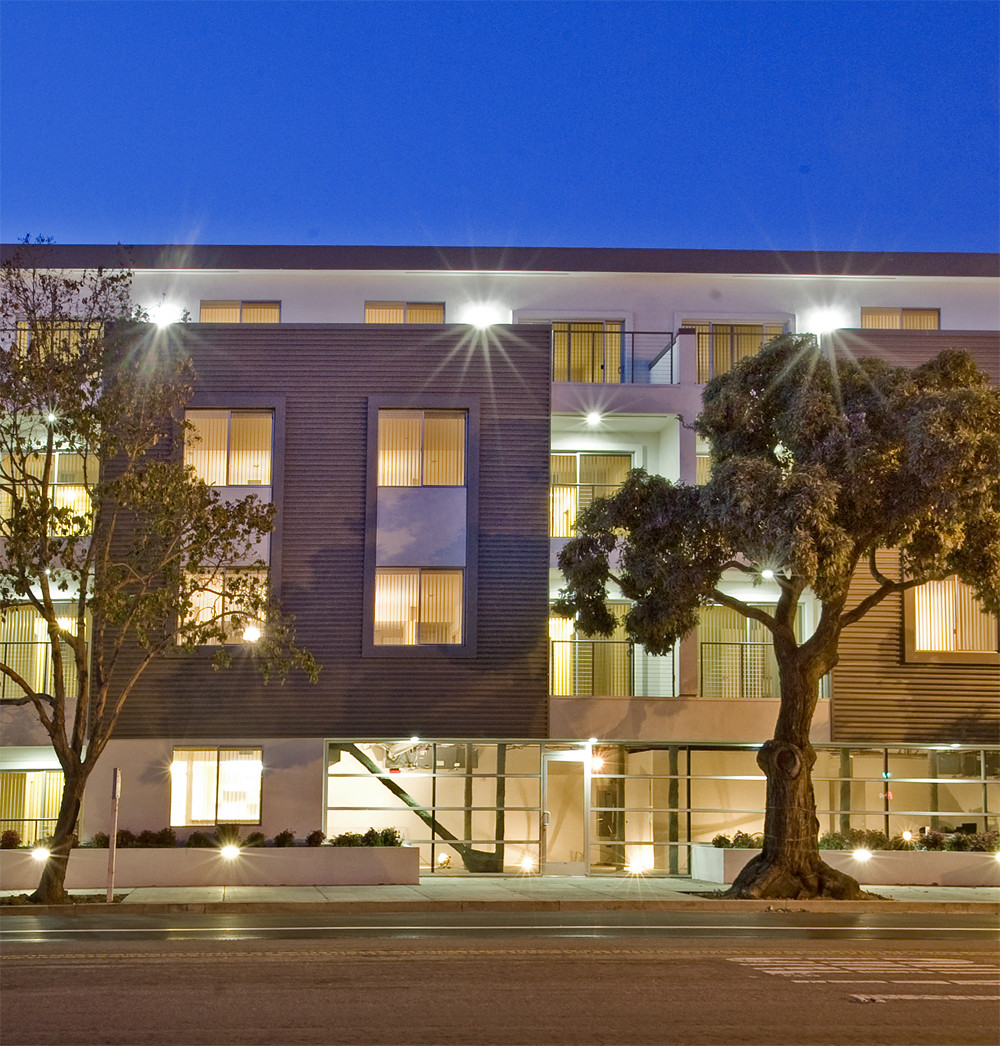 Gallery of Ocean Breeze Apartments / atelier V 4