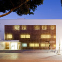 Remez Arlozorov / Mayslits Kassif Architects - Municipal Building, Facade, Lighting