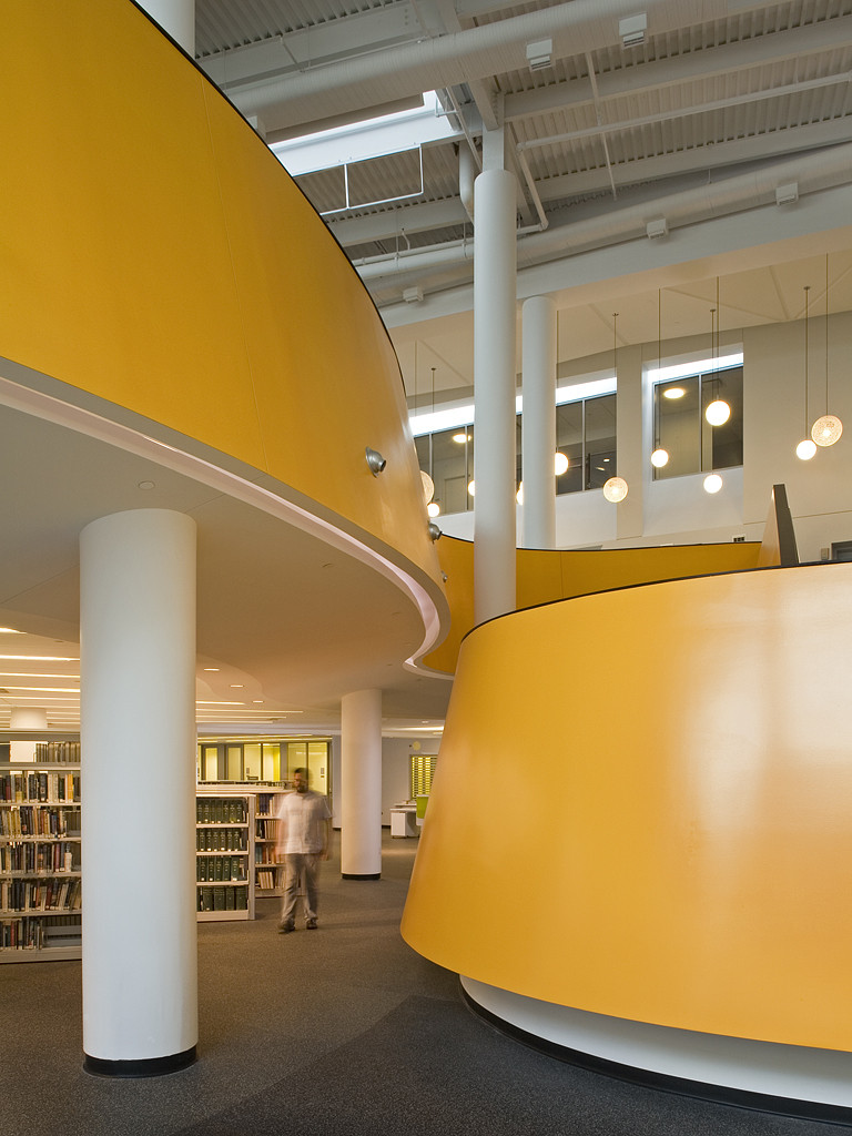 Gallery of The Poplar Creek Public Library / Frye Gillan Molinaro