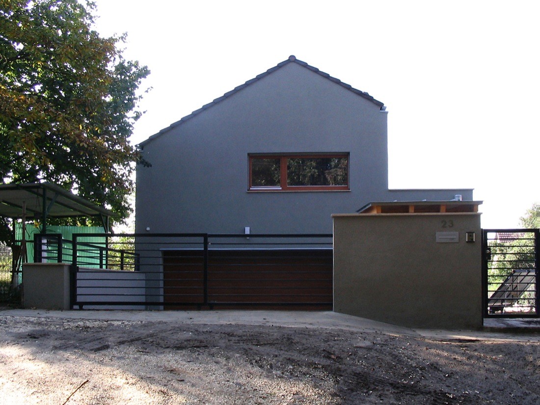 Gallery of House in Budakeszi / Tamás Mórocz 4