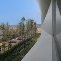Zhixin Hybrid Office Building / P-A-T-T-E-R-N-S - Handrail