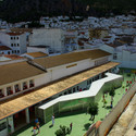 Víctor de la Serna y Espina Public School / Julio Barreno Gutiérrez - Schools , Garden, Facade
