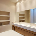 Dwelling In Avila / A-cero - Shelving, Countertop