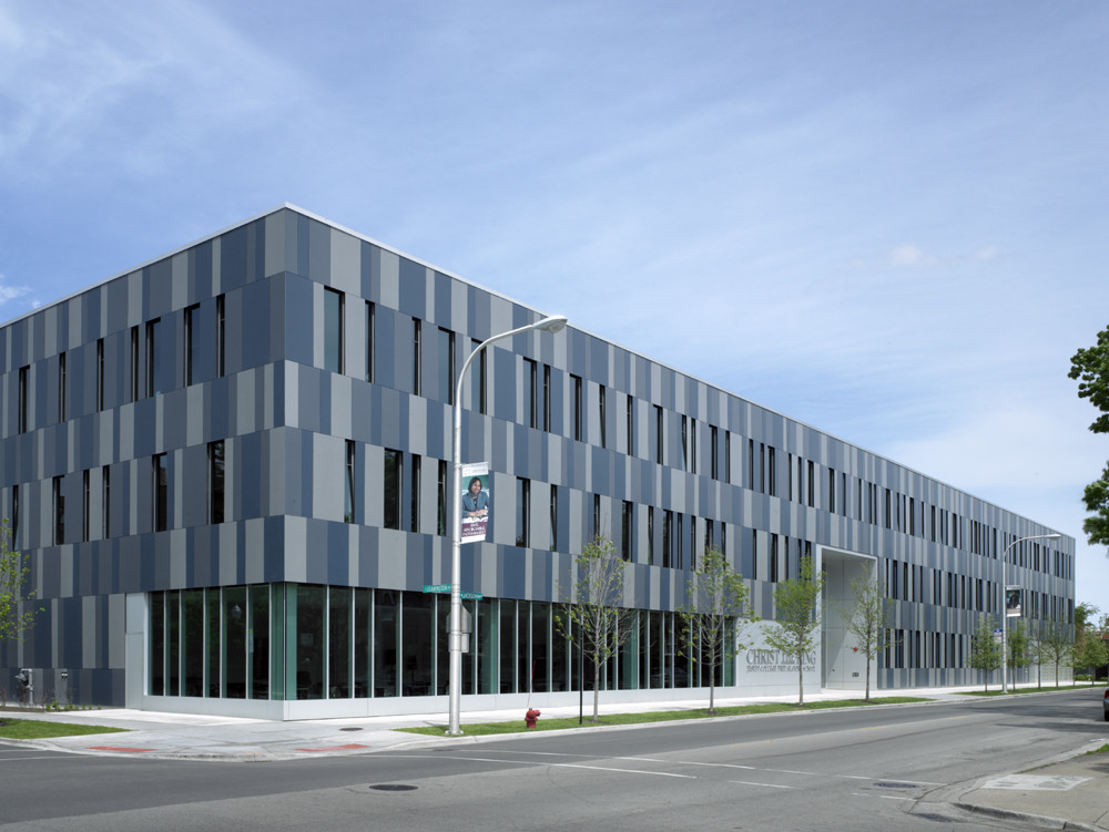 Christ the King Jesuit College Preparatory School / John Ronan Architects, © Nathan Kirkman Photography
