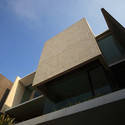 Tan Residence / Chrystalline Artchitect - Facade