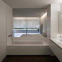 House Built Into The City / Fran Silvestre Arquitectos - Houses, Bathroom, Door, Sink, Bed