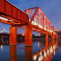 Des Moines Union Railway Bridge / Safdie Rabines Architects - Pedestrian Bridge, Arch, Cityscape